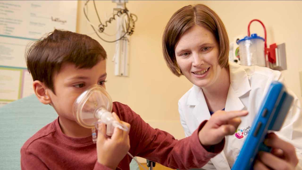 Nurse develops breathing game to help children in hospitals